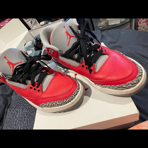 Jordan Retro 3 SE - Picture 2 of 3